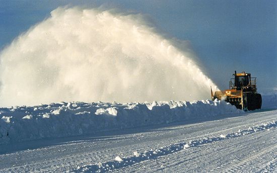 canada snow track